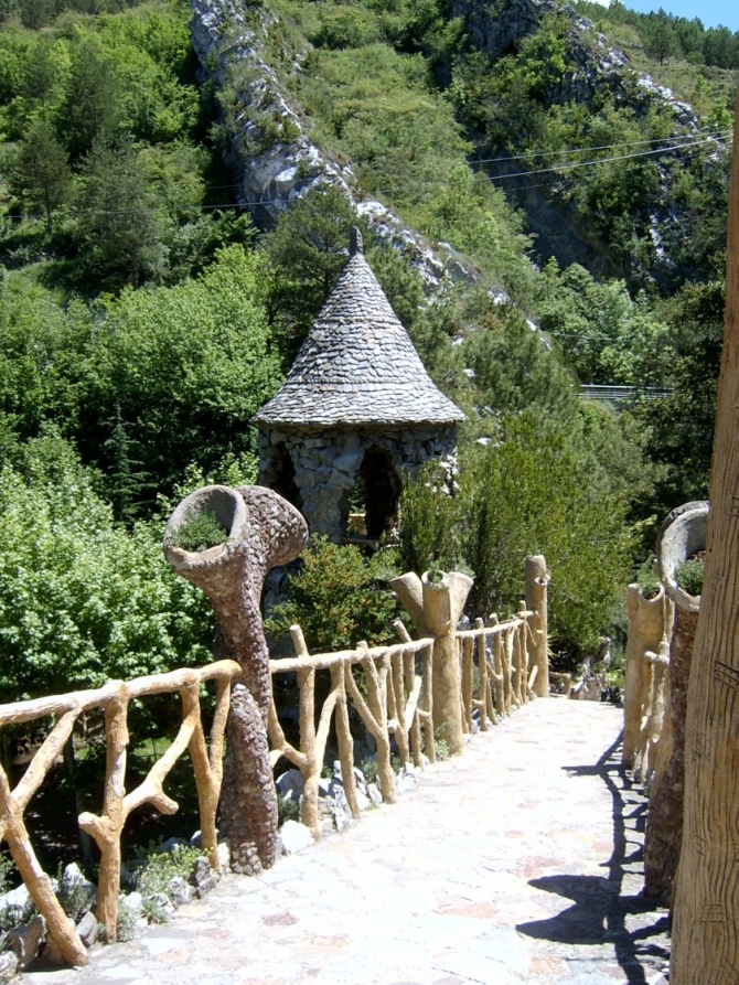 Jardins Artigas d'Antoni Gaudí, La Pobla de Lillet 