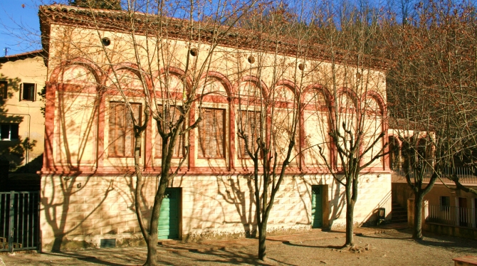 Antiga Escola de Sant Joan de les Abadesses