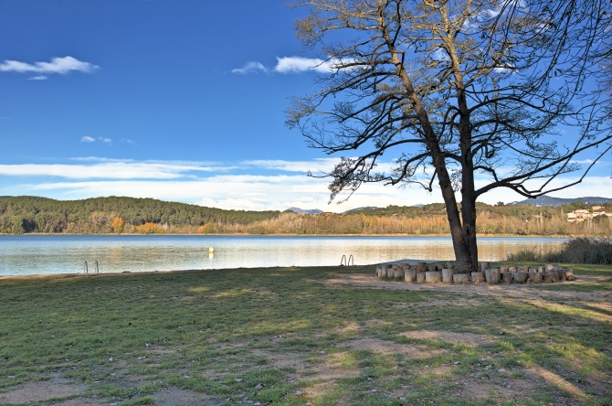 Estany de banyoles caseta de fusta