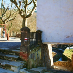 Plaça de l'Abadessa Emma 