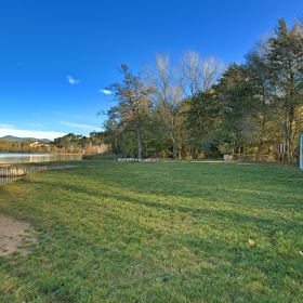 Estany de banyoles caseta de fusta